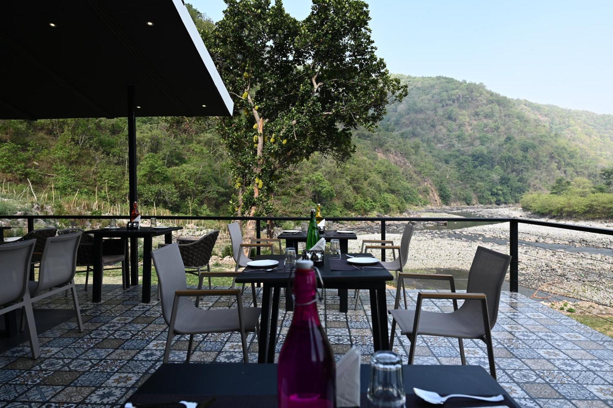 Welcomheritage Tarangi Ramganga Resort Marchula Luaran gambar